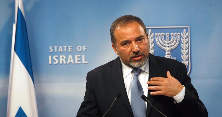 liberman-platicemo-arapima-da-napuste-zemlju_1417183351