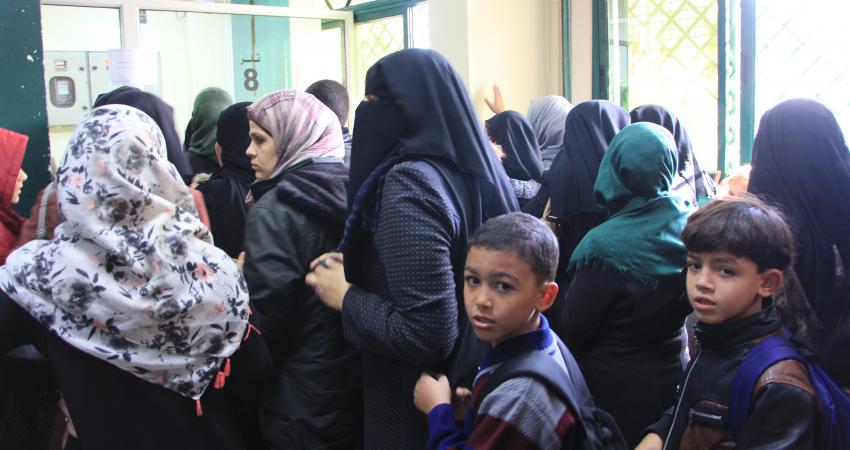 العُمانية توزع الكفالة الشهرية للأيتام والأسر في قطاع غزة والقدس