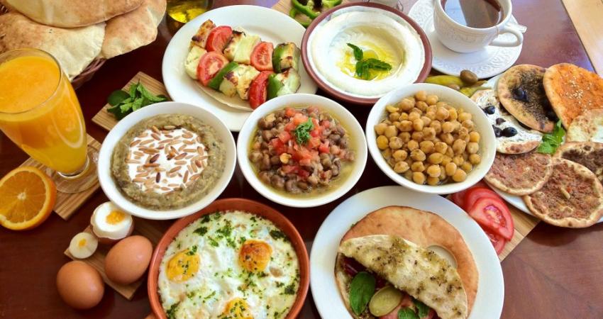 ‫الإفطار يجعلك سعيدا طوال اليوم‬