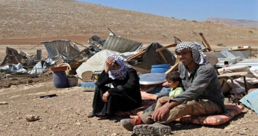 الاحتلال يخطر عائلات بالرحيل عن أماكن سكناهم بالأغوار