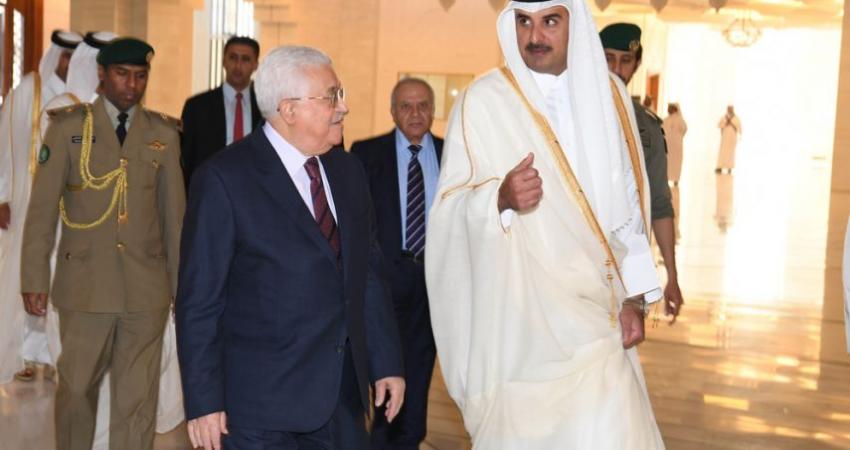 عباس والقطري