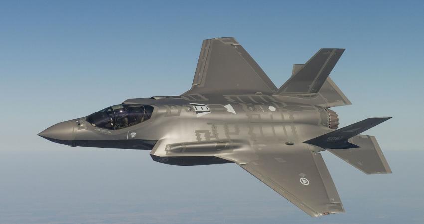 testflyging_av_forste_norske_f-35_-_22492943335_14_1