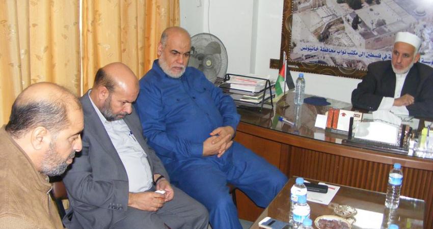 نواب خانيونس يلتقون رئيس سلطة الأراضي