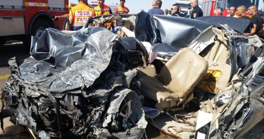 مصرع شخصين وإصابة آخرين بجراح خطيرة في حادث سير بالنقب