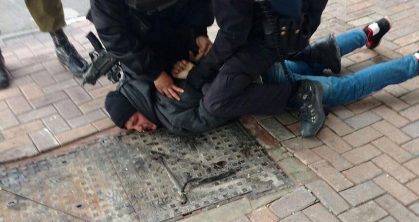 اعتقال شاب بحيازته سكين بالقدس