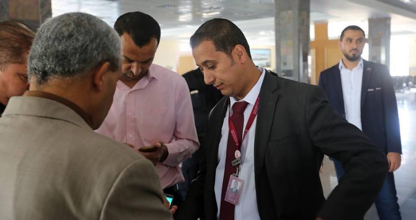 بنك فلسطين يستلم مراكز الجباية في معبر رفح