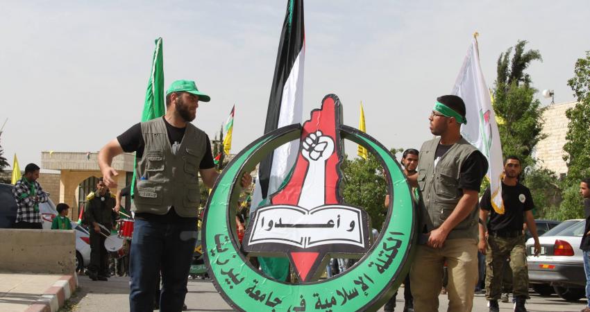 10295512_742249245797224_6045369737390788036_o