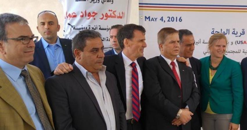 عواد يبحث مع USAID تنفيذ مشاريع صحية