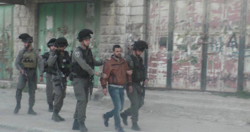 اعتقال شاب بالخليل