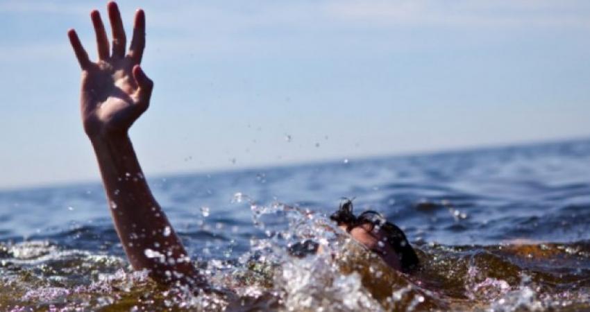 غرق طفل في بحر غزة