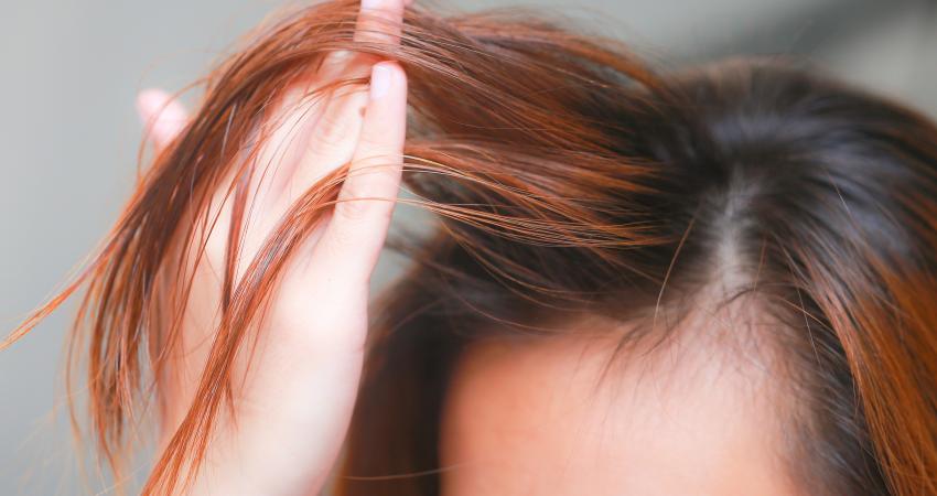 Apply-Castor-Oil-for-Hair-Step-15-Version-2