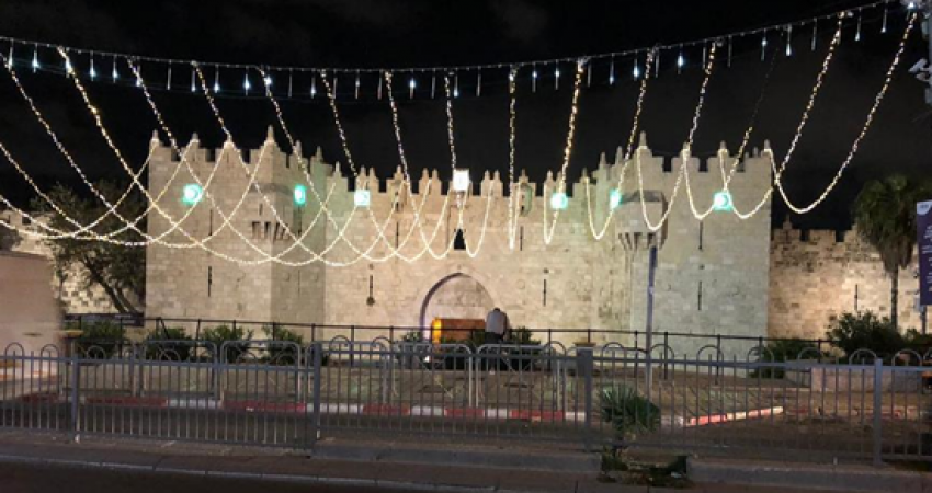 القدس تتنزين في رمضان وسط فرحة منقوصة