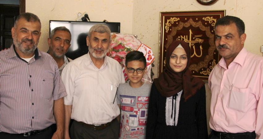 زيارة أوائل الثانوية العامة في رفح (5)