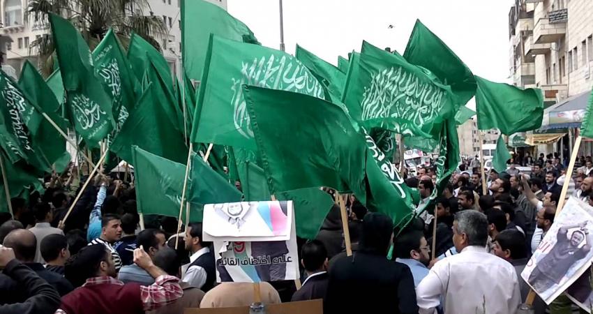  دراسة توثيقية تؤكد دور حماس الريادي المقاوم بالضفة
