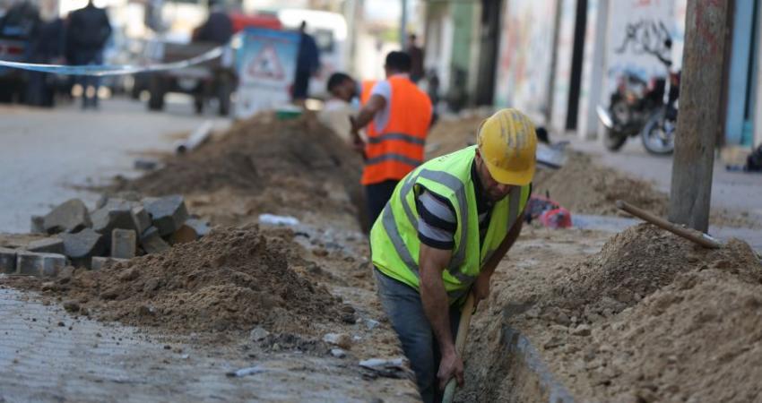 بلدية غزة تشرع بتطوير شبكة المياه في منطقة الصبرة