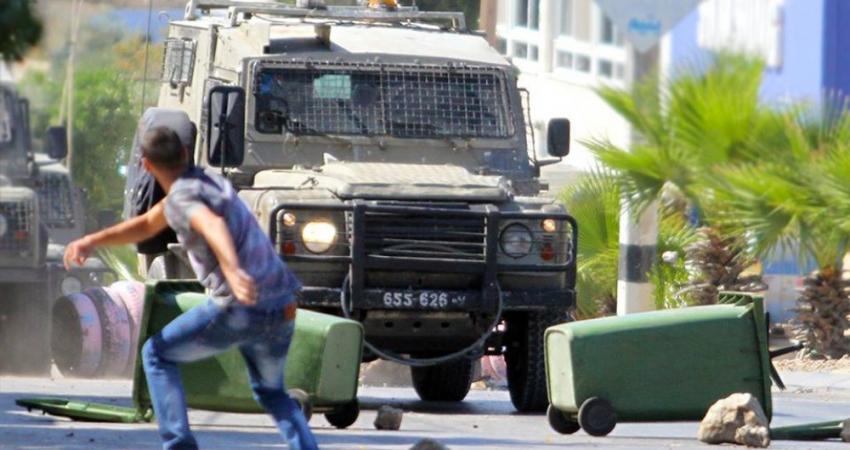 إصابتان بالرصاص الحي خلال مواجهات في الخليل