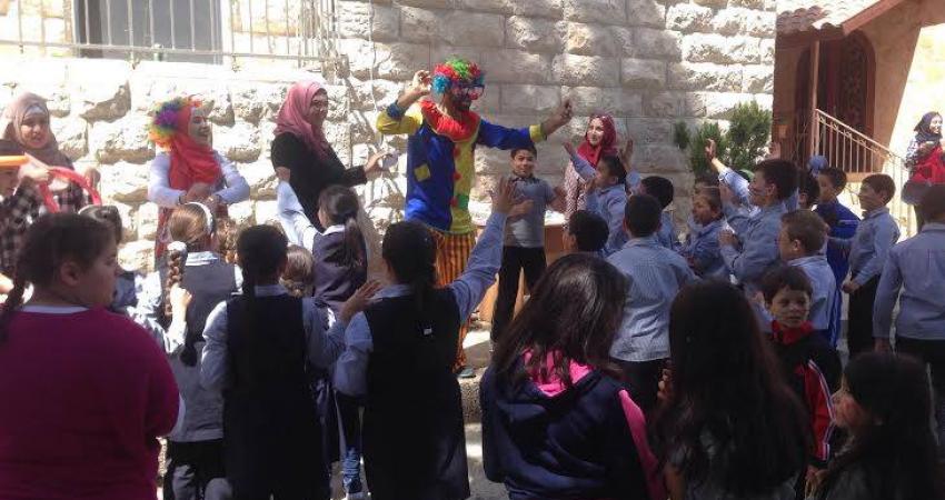 بفعاليات خصصت للأطفال من رسم على الوجوه ومسابقة ثقافية