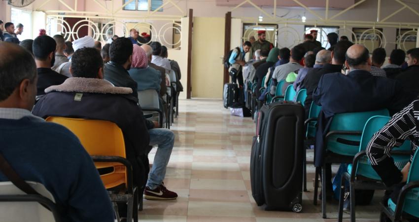 المسافرين في معبر فح