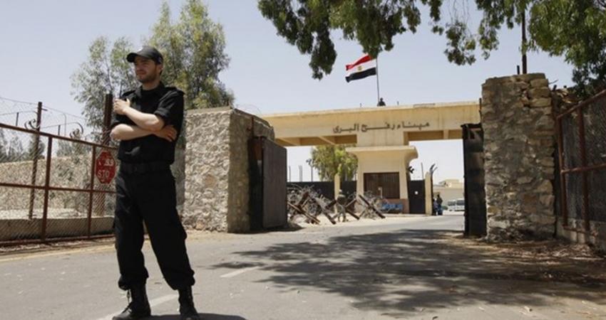 مصر تغلق معبر رفح البري بعد أربع أيام من فتحه استثنائيا