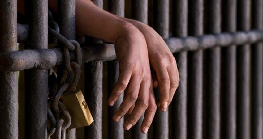 gty_jail_dm_120809_wmain