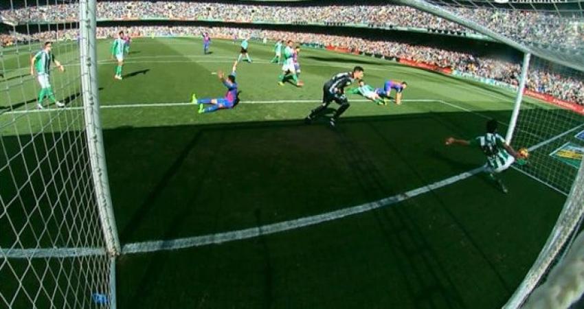 "ظلم" برشلونة يجدد جدل التكنولوجيا بالليغا