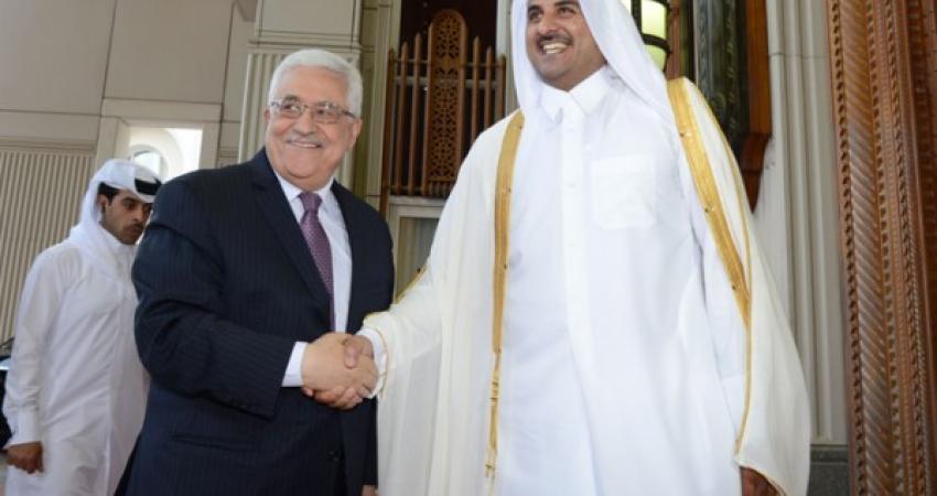 عباس يشكر أمير قطر على دعمه المالي