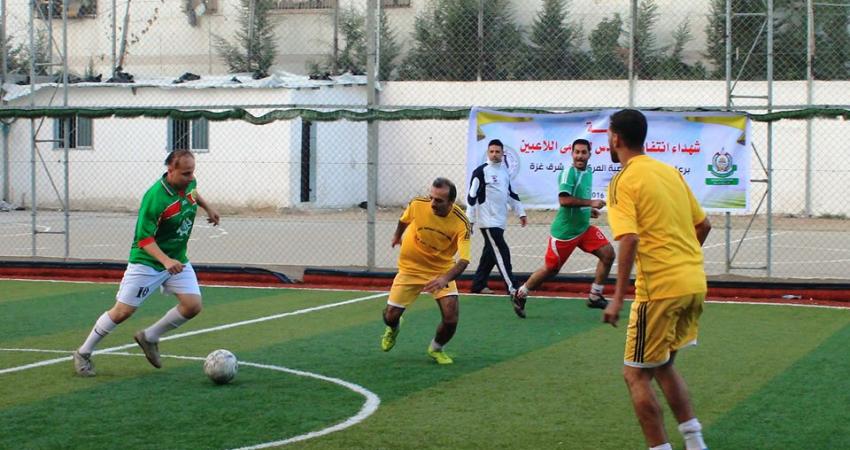 "رياضية شرق غزة" تُطلق بطولة انتفاضة القدس لقدامى اللاعبين