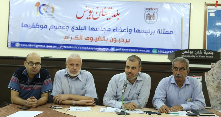 بلدية خان يونس تجتمع مع مرشحي لجنة حي السطر