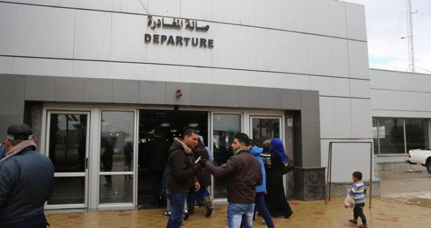  انتهاء العمل لليوم الأول في معبر رفح من فتحه استثنائيًا