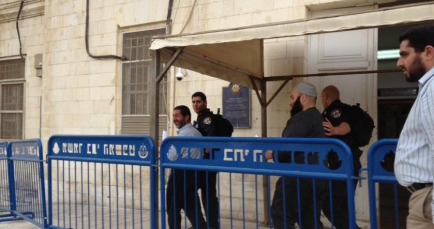 الشرطة الإسرائيلية ترغم فلسطينيين على تمويل حراستهم للمحكمة