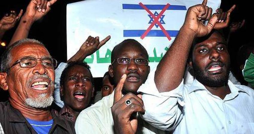 وزير سوداني: عداؤنا مع 