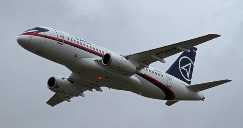 1289px-Sukhoi_Superjet_100_4828822996