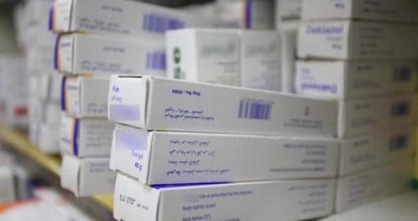 "الصحة" تضبط أدوية مهربة ومزورة في الخليل