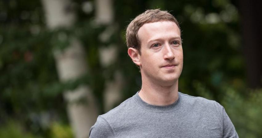 1516104360032-1515776229824-mark-zuckerberg-facebook