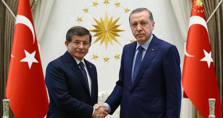 أردوغان يقبل إستقالة رئيس الوزراء داود أوغلو