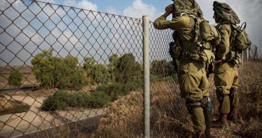 جنود الاحتلال على الحدود مع قطاع غزة