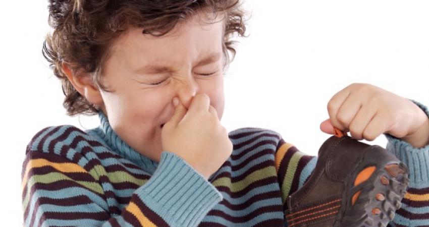 لماذا تظهر الروائح الكريهة من قدميك بالتحديد؟