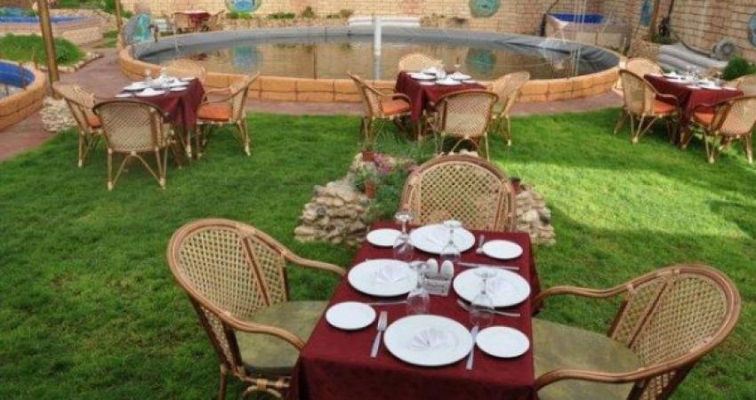 "الاقتصاد" تُصدر توضيحًا حول عمل مطاعم غزة
