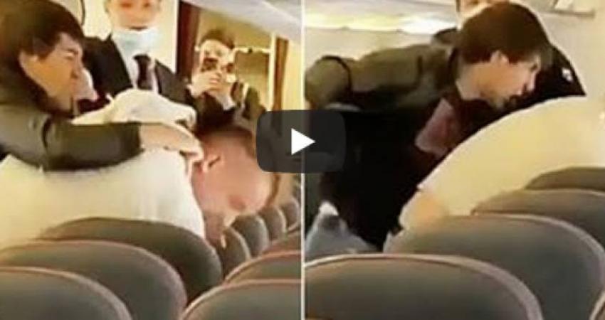 شجار عنيف على متن طائرة بسبب فيروس كورونا.