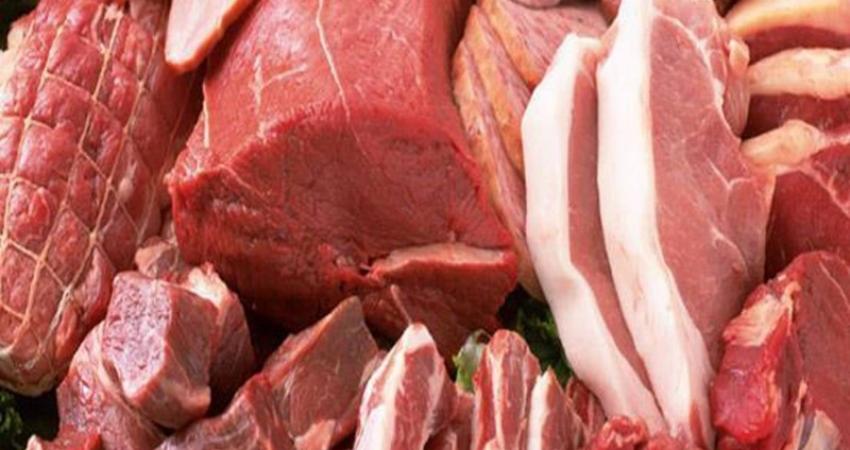 "الاقتصاد" برام الله تسحب عينات من اللحوم المجمدة المستوردة