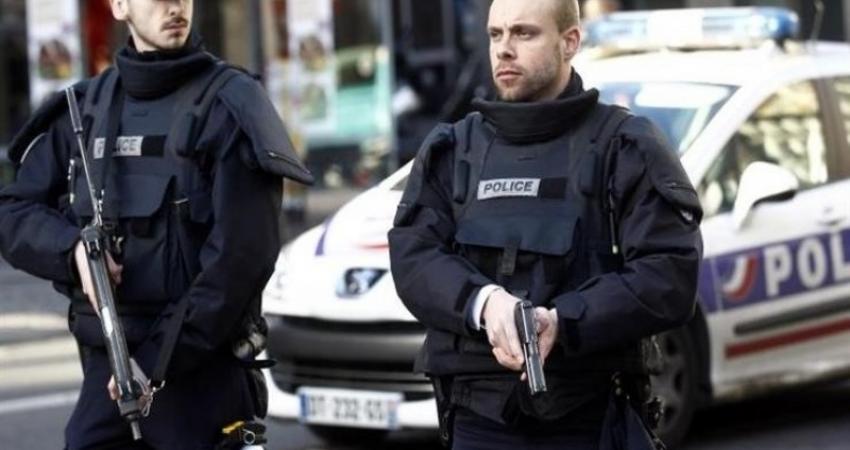 4 إصابات بعملية طعن قرب مقر مجلة "شارلي إبدو" في باريس