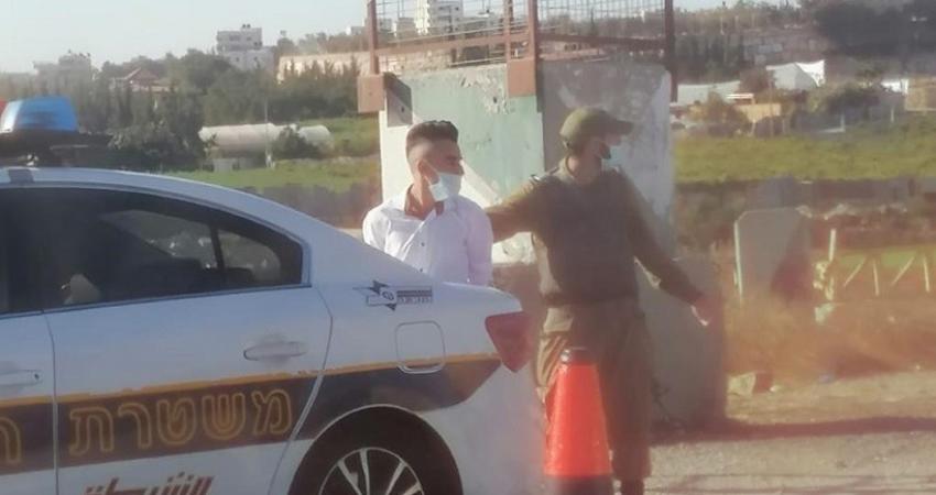الاحتلال يعتقل شابًا قرب الخليل بزعم محاولته تنفيذ عملية طعن
