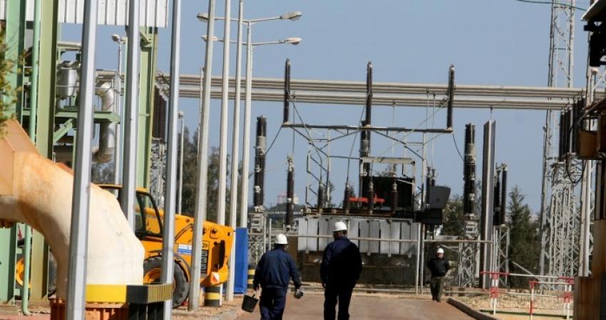 تنويه من "كهرباء غزة" بشأن تعطل مفاجىء لأحد الخطوط شمال القطاع