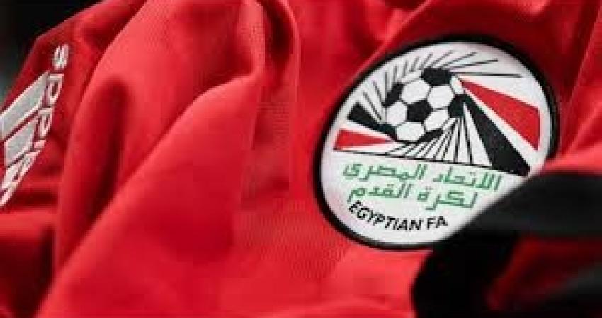 "الفيفا" يعفي الإدارة المؤقتة للاتحاد المصري لكرة القدم من مهمتها