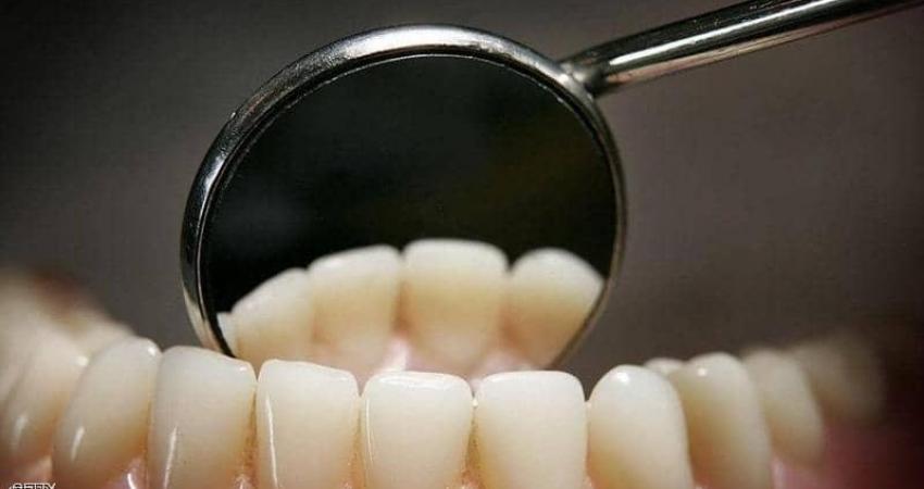التنظيف بالمعجون يحمي صحة الأسنان