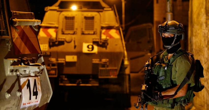 الاحتلال يشن حملة اعتقالات في الضفة والقدس
