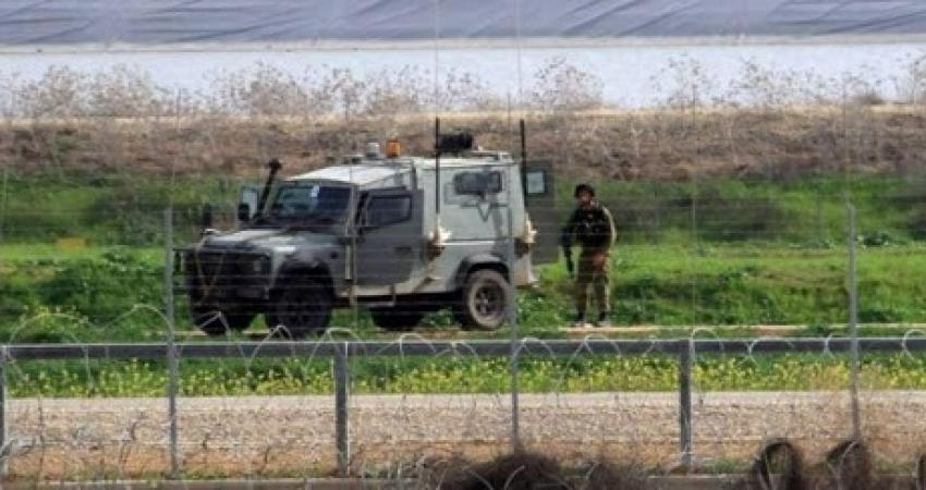 الاحتلال يعتقل 3 شبان بزعم اجتيازهم السياج الفاصل شرق غزة