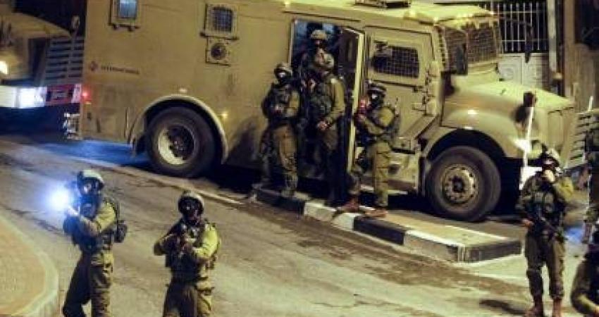 إصابات واعتقالات خلال اقتحامات برام الله