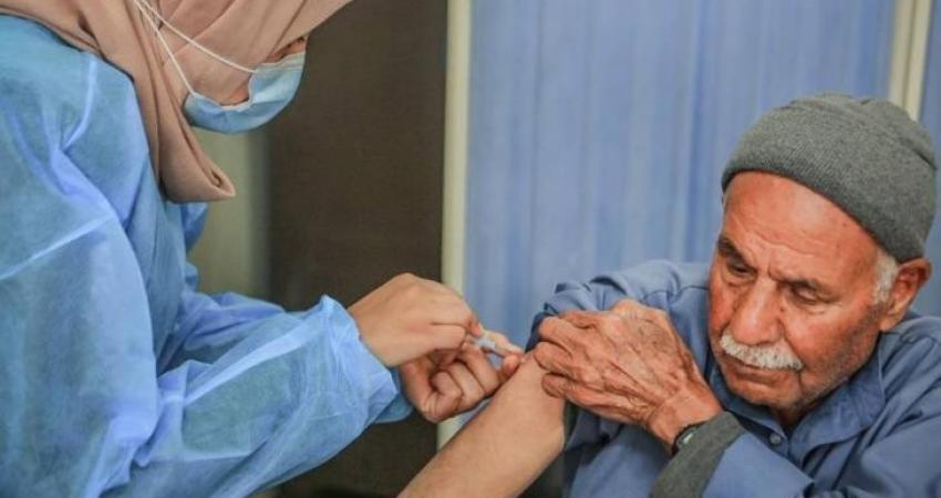 الصحة بغزة تُعلن إضافة مركز لتقديم خدمة التطعيم والفحص السريع لـ"كورونا"