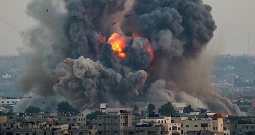 الإعلامي الحكومي: وزارات غزة مستمرة بتقديم خدماتها رغم تدمير مقارها